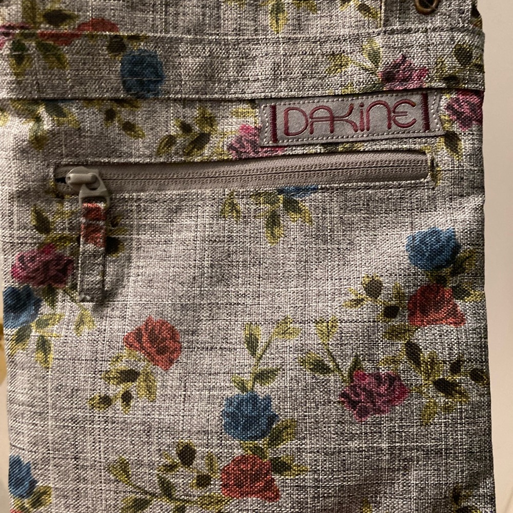 Dakine shoulder bag